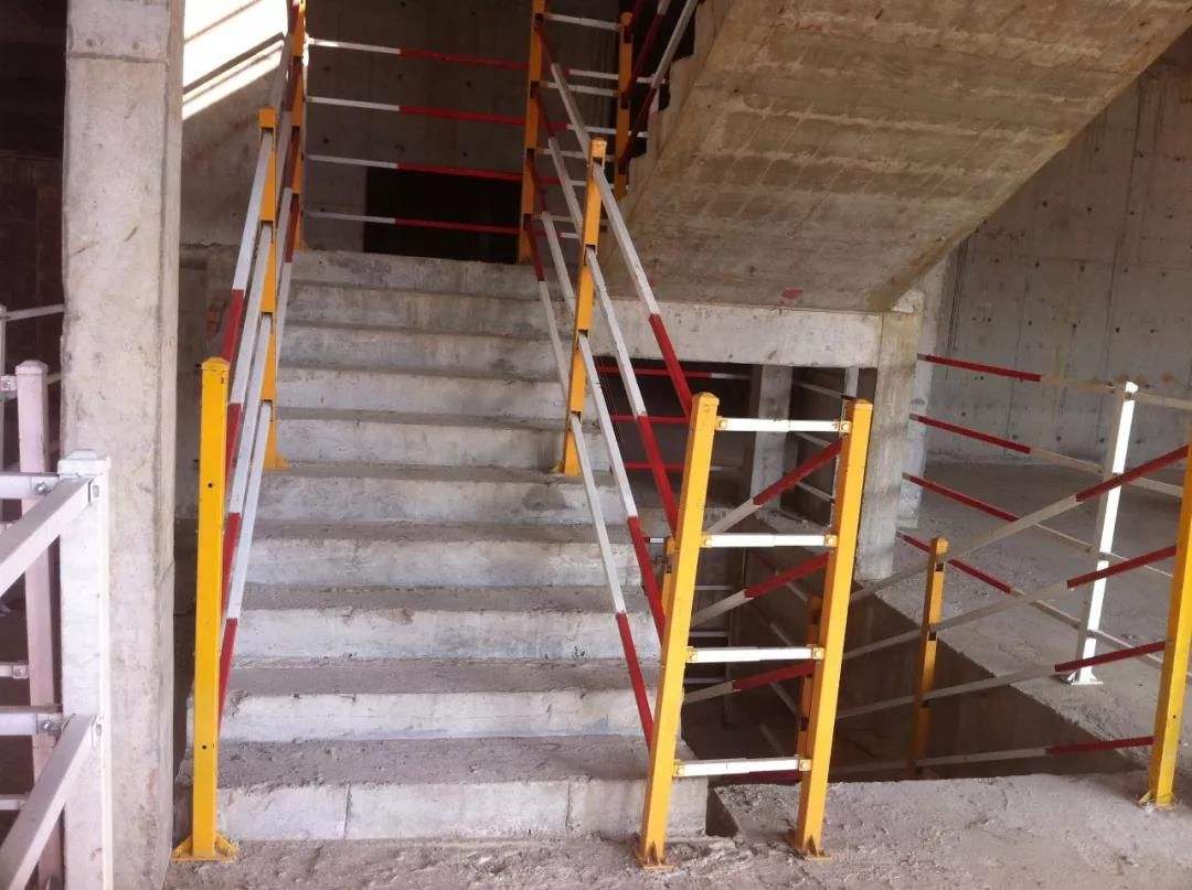 平度市工地楼梯护栏